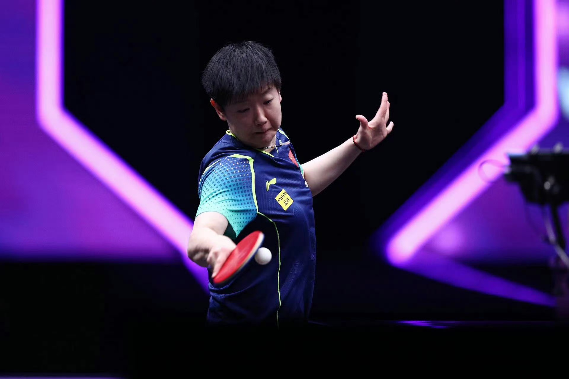 包含津巴布韦迎战尼日利亚，实力对决饱含悬念的词条