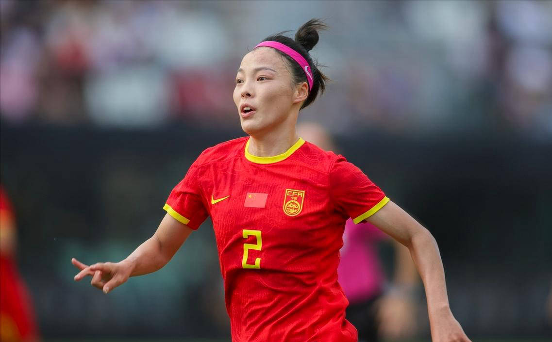 墨西哥女足队员昔日辉煌，备战决胜关头的简单介绍