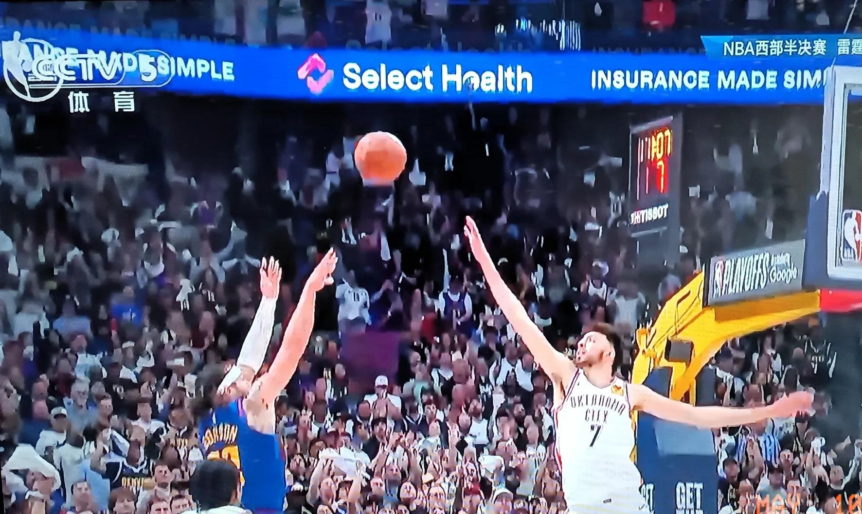 雄鹿力克雷霆结束两连败