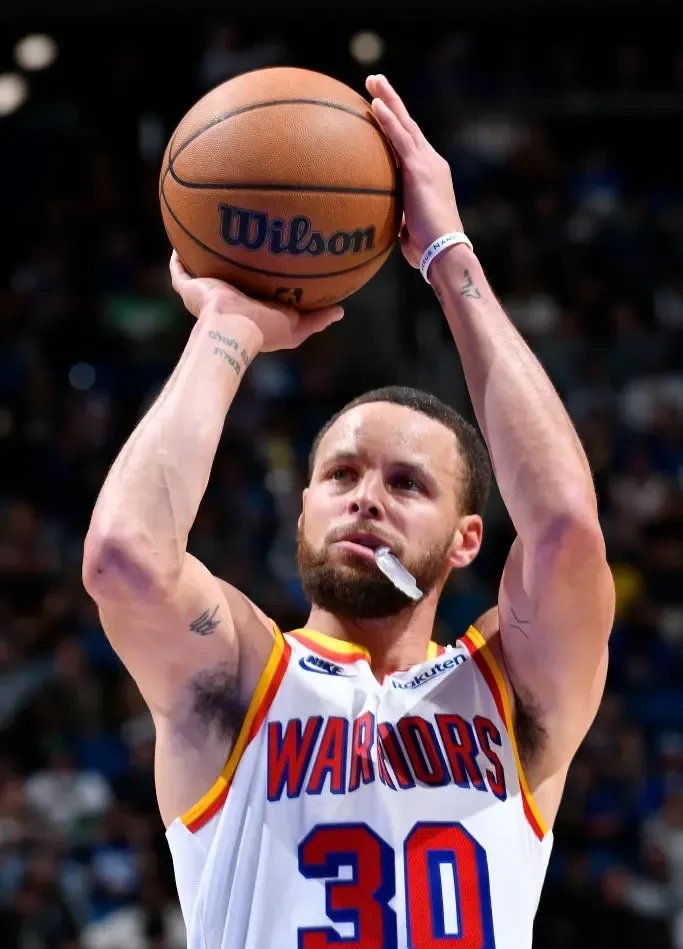 勇士遭遇热火逆转，再次失利