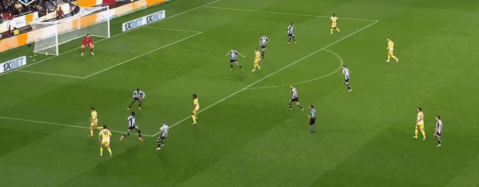 DB彩票-包含尤文图斯主场战胜那不勒斯，继续领跑意甲积分榜的词条